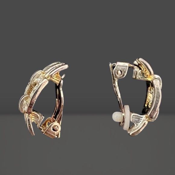 Vintage Rhinestone Clip On Earrings - Picture 6 of 7